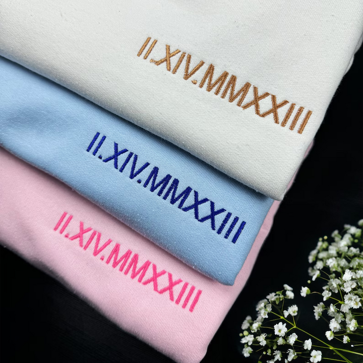 Pull/T-shirt en chiffres romains brodés personnalisés-Couple