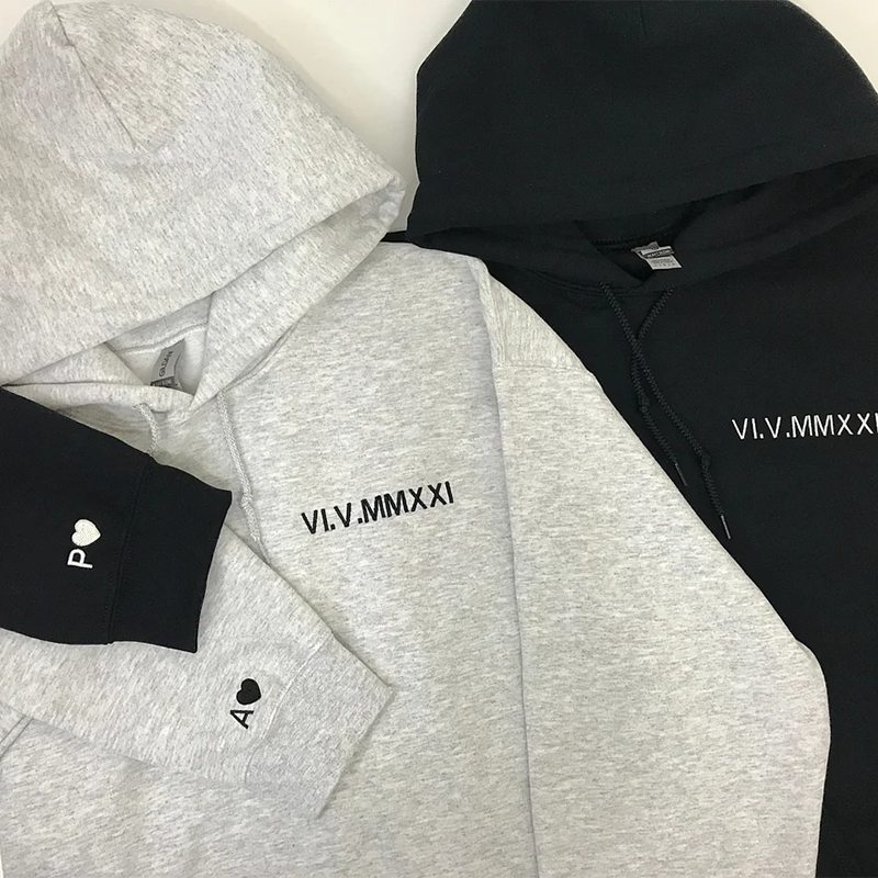 Pull/T-shirt en chiffres romains brodés personnalisés-Couple